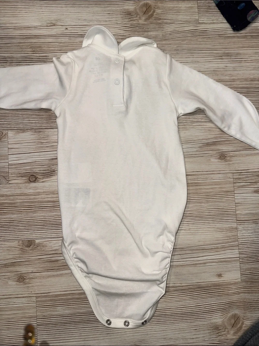 H&M White Long-Sleeve Peter Pan Collar Baby One-Piece